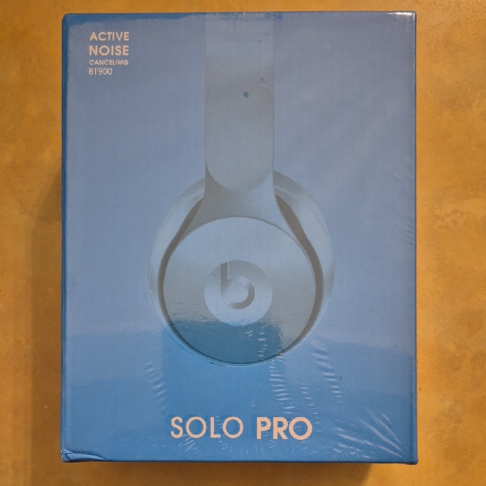 Beats by Dre Solo Pro On-Ear Headphones - Blue - Pharrell Williams Edition